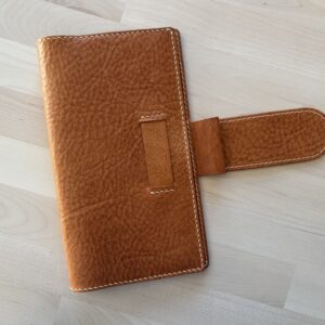 Chunky belt closure cover for Travelers’