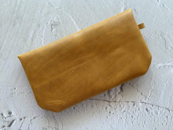 Leather stationery purse with nip closure - Image 13