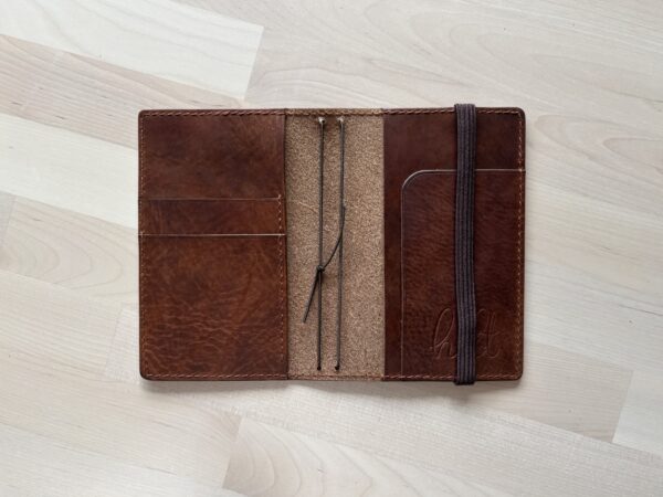 Side closure folio for Pocket / passport size - Image 8
