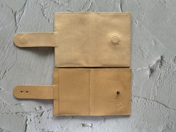 Magnetic closure cover for Pocket & passport size - Image 4