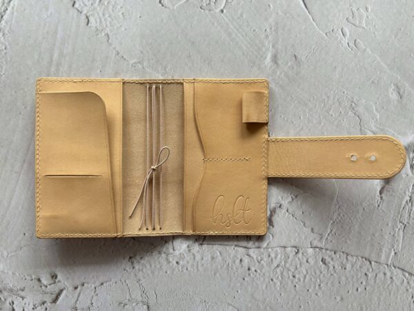 Nip & snap closure cover for Pocket & passport size - Image 9