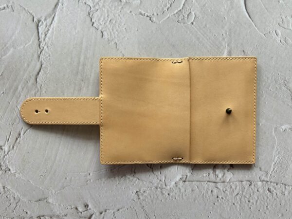 Nip & snap closure cover for Pocket & passport size - Image 8