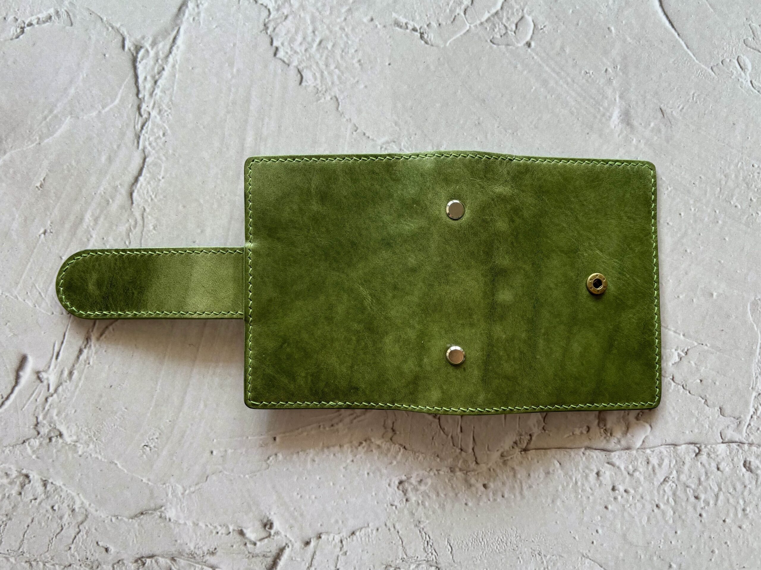 Pocket rings cover with nip & snap closure - Image 4