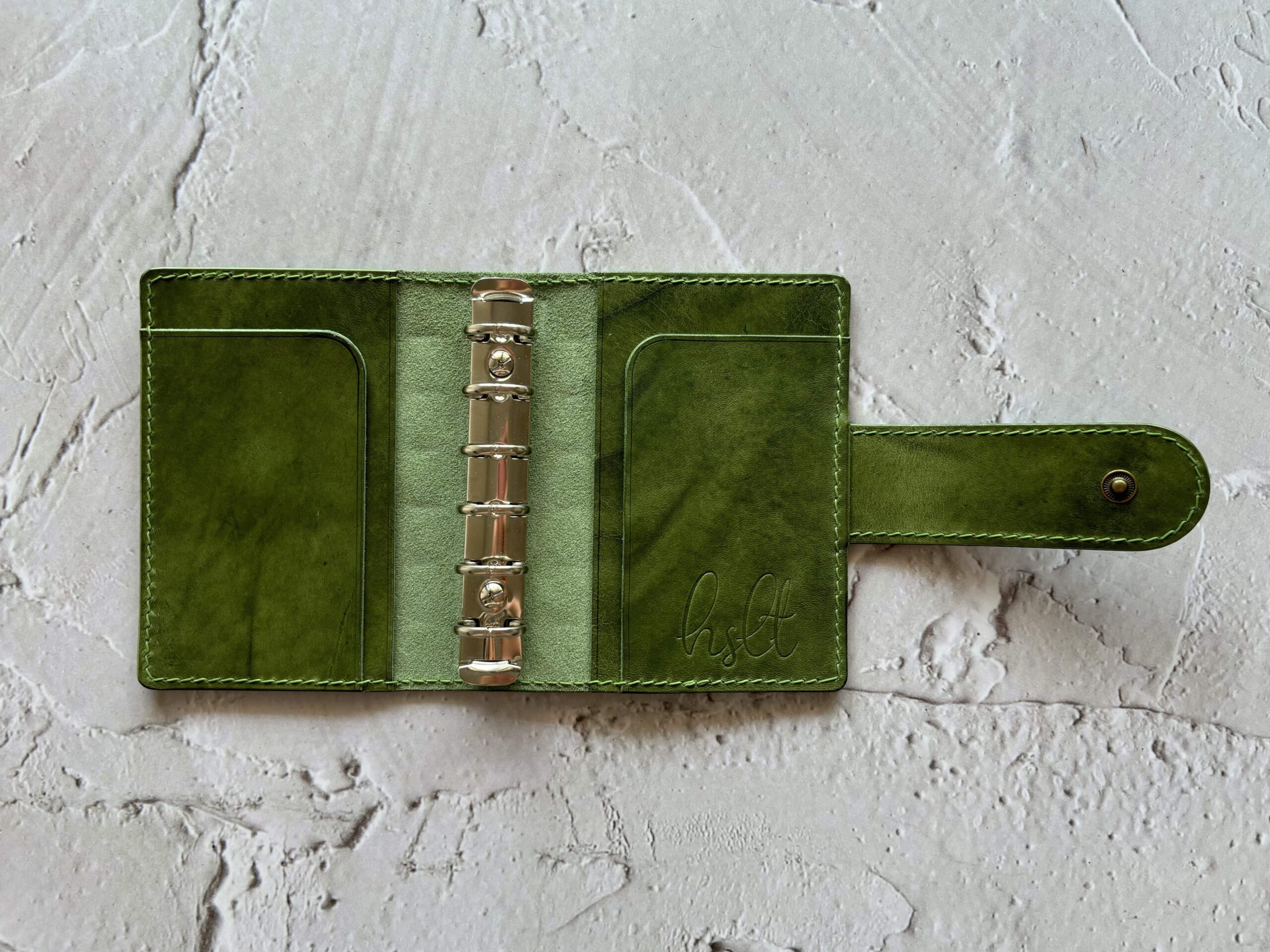 Pocket rings cover with nip & snap closure - Image 3