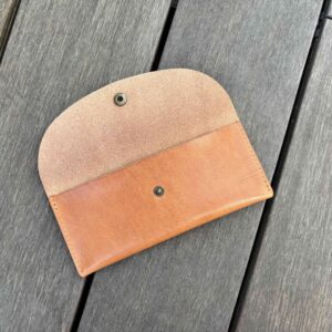 Arc – Leather pencil case with round flap