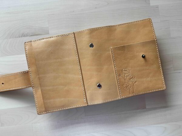 A6 / Personal rings cover with chunky nip & snap closure - Image 9