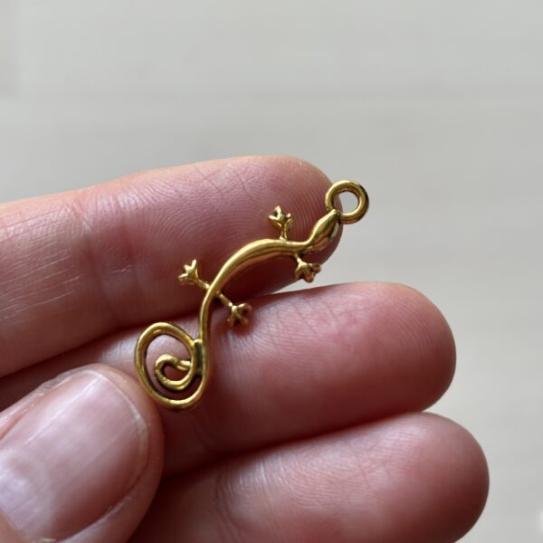 Closure Charm, Double-Loop Connector - Image 3