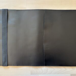 Side closure folio for  B5 / B5 Commit30 Deluxe / B5 Sterling Ink