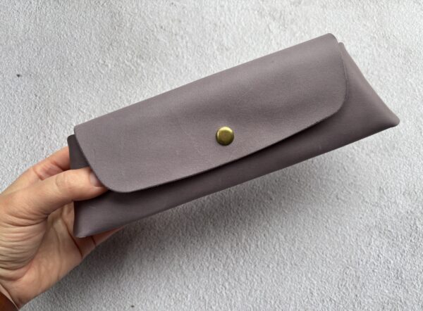 Versatile Leather Organizer Tube - Image 4