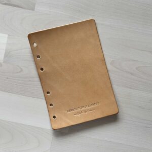 Single-Layer Flyleaf