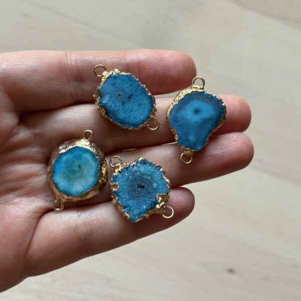 Natural Agate Closure Charm - Image 10
