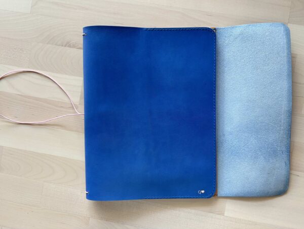 Atlas Trifold Journal - Image 8