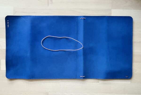 Atlas Trifold Journal - Image 10