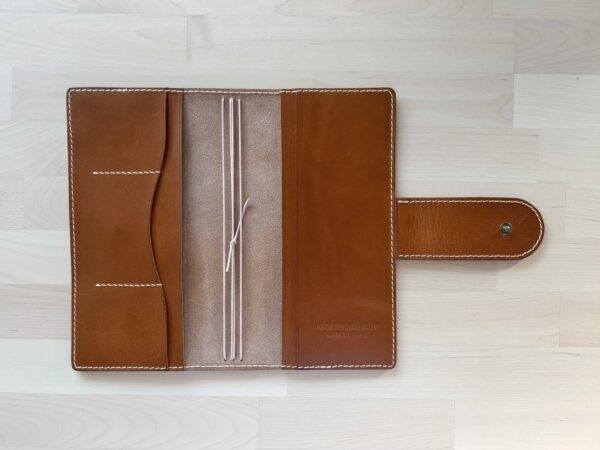 Nip & snap closure cover for Travelers' - Image 2