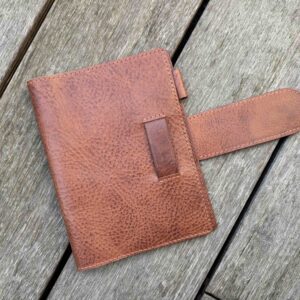 RTS – Chunky belt closure cover for B6 Common planner full year with back pocket in Sienna