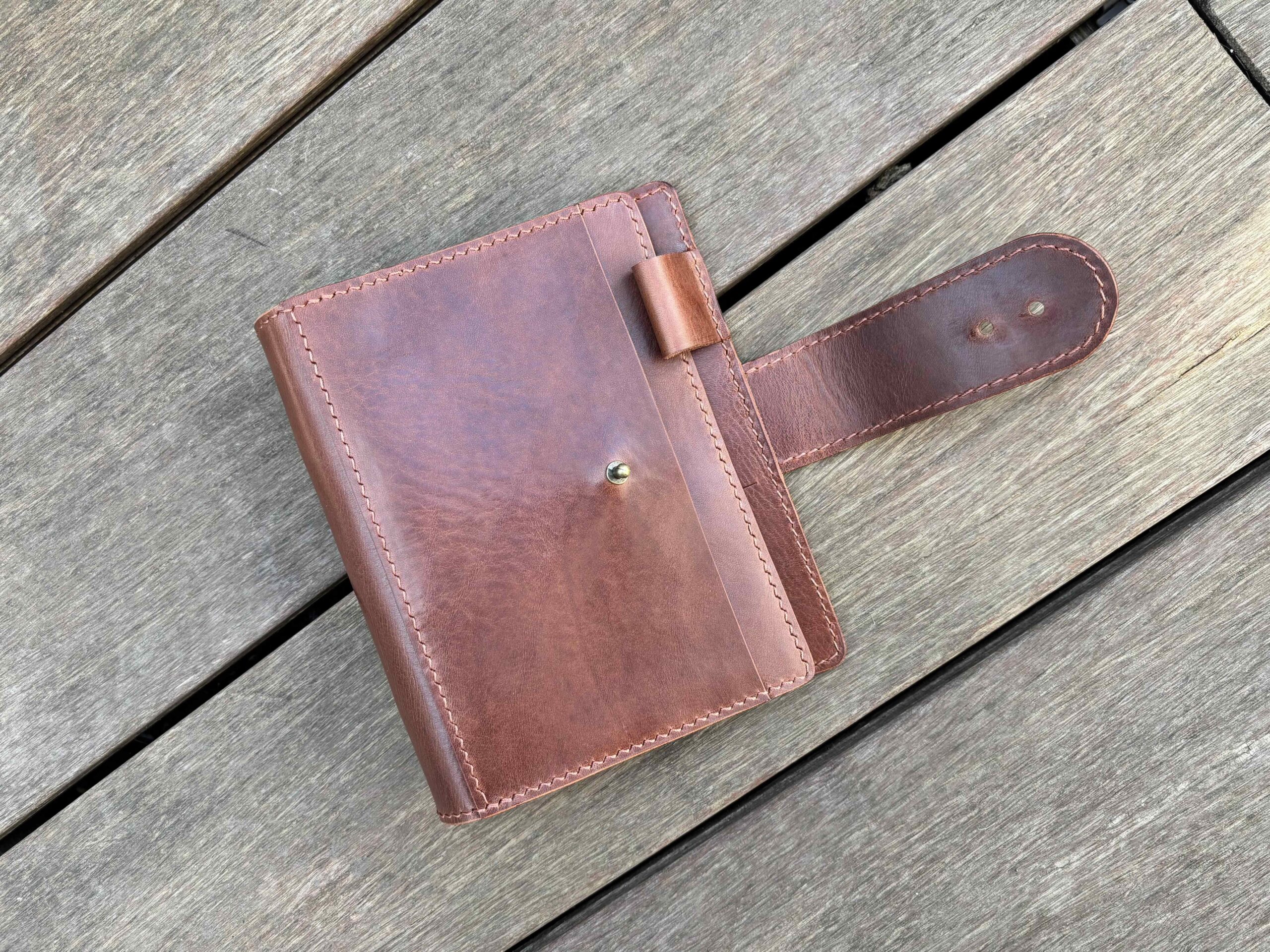 Pocket rings cover with nip & snap closure