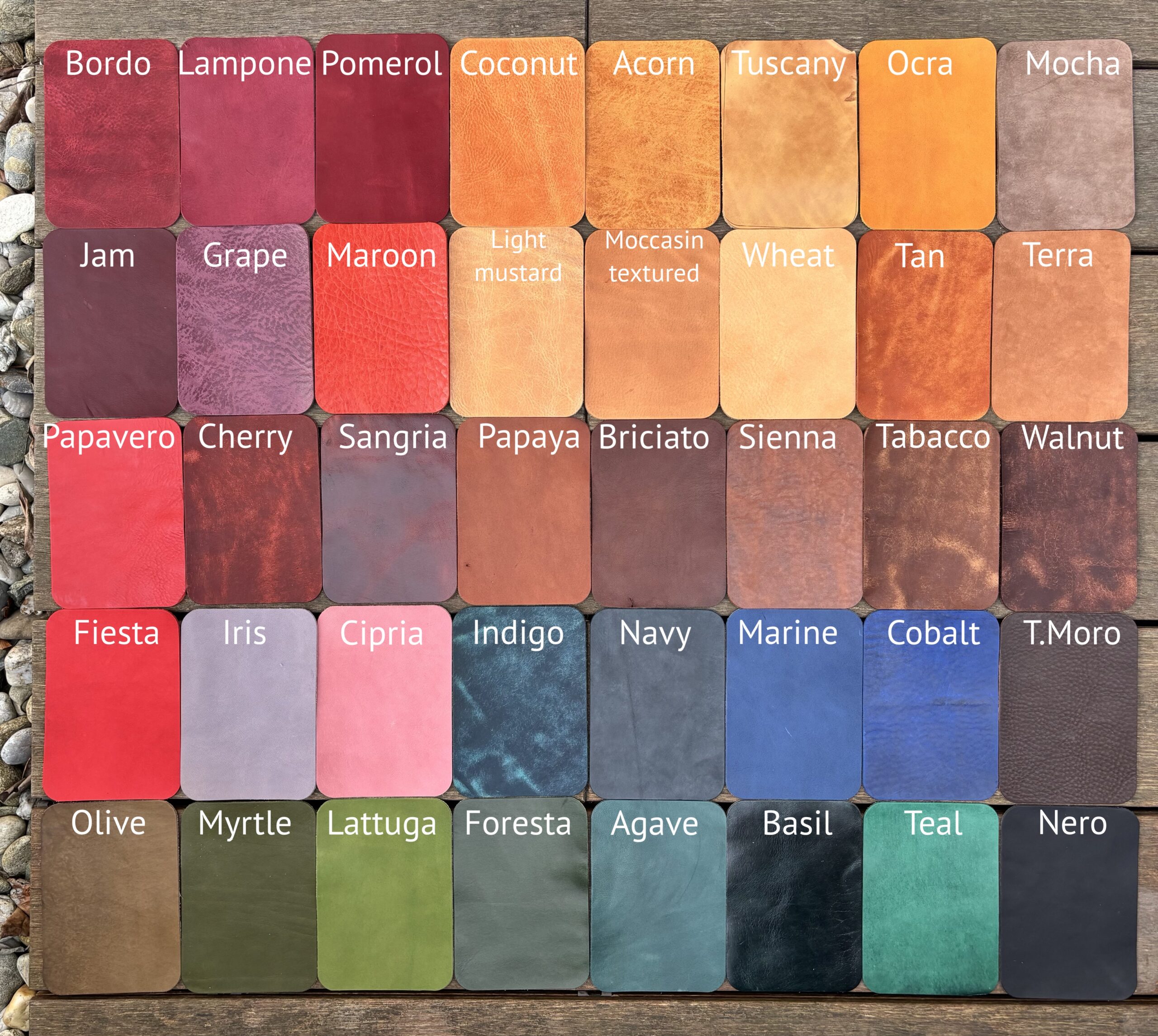 Trifold cover for Travelers' - Image 9